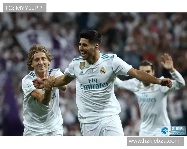 哈维西蒙斯的崛起之路:从青年才俊到足球界新星的传奇故事 哈维西蒙斯的崛起之路:从青年才俊到足球界新星的传奇故事